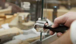 OneKEY 打开玻璃柜