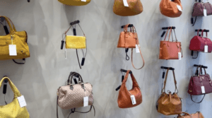 使用缆绳锁展示钱包