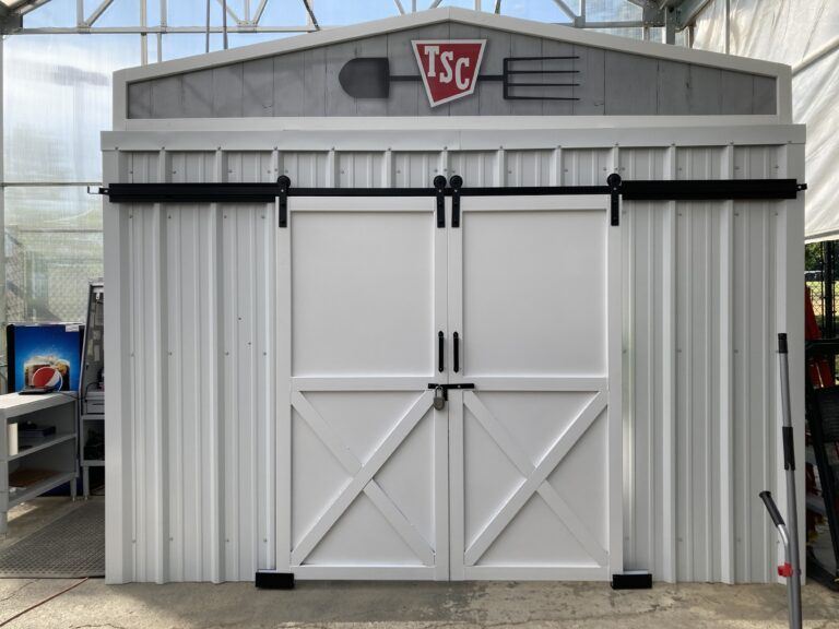 Padlock 确保 Tractor Supply 大型储藏室的安全