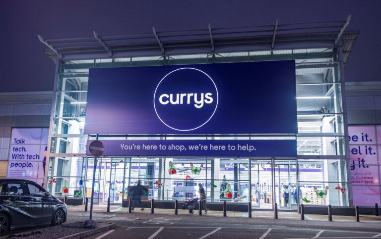 Currys 通过 CT101 实现店内体验个性化