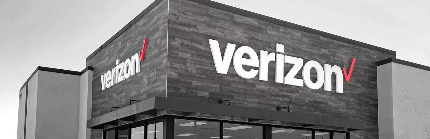 带有徽标的 Verizon 商店外观