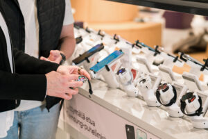 TeliaInVue ，智能手表安全防护