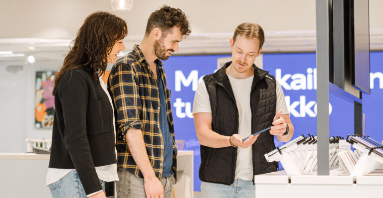 通过统一、精准且互联的设备安全系统，重塑Telia门店形象